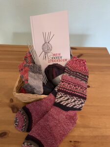 Read more about the article Mein Socken Strickbuch